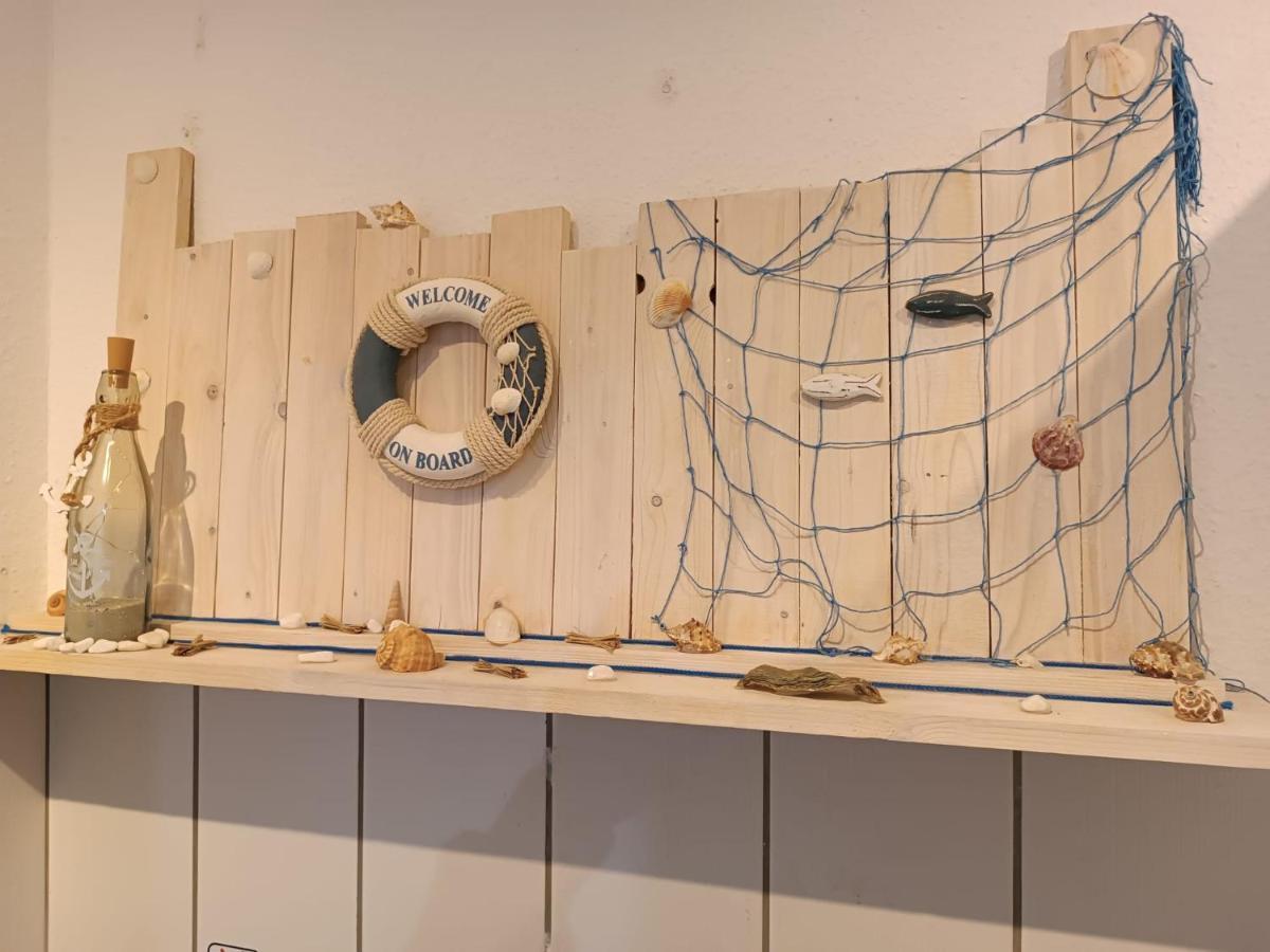 Ferien Wohnung -Leuchtturm Oldenswort エクステリア 写真